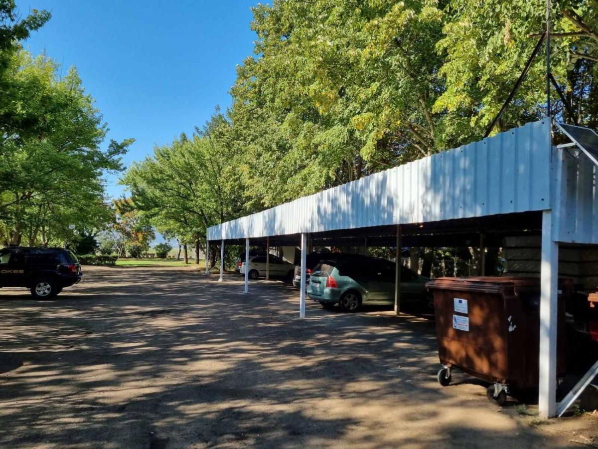 Fuk-tak's Ferienhaus Dojran